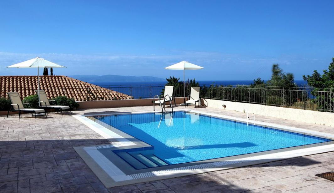 Provenzo And Meliti Villas ลูร์ดฮาตา ภายนอก รูปภาพ