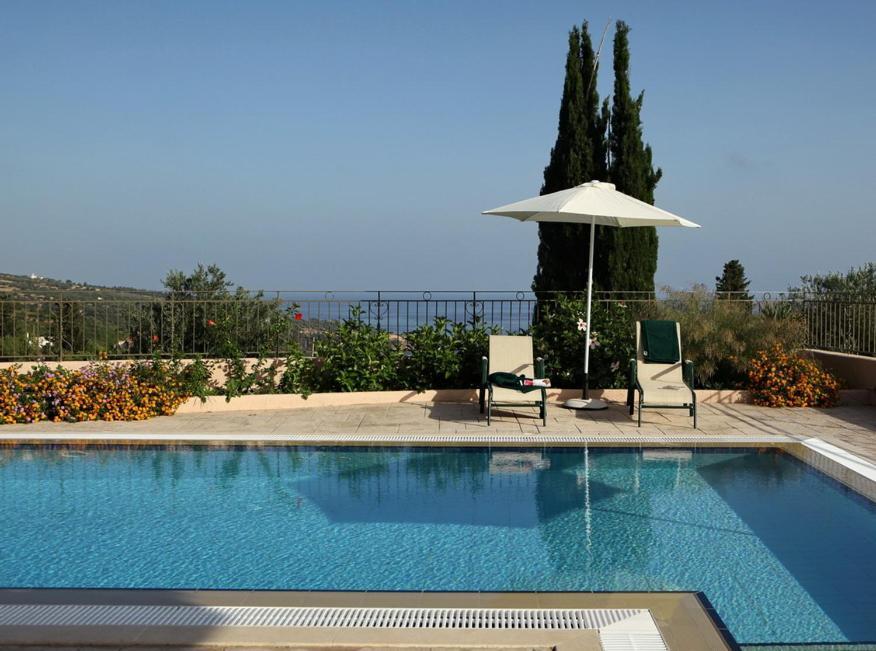 Provenzo And Meliti Villas ลูร์ดฮาตา ภายนอก รูปภาพ