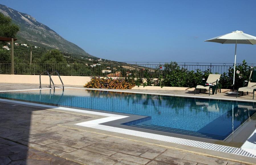 Provenzo And Meliti Villas ลูร์ดฮาตา ภายนอก รูปภาพ