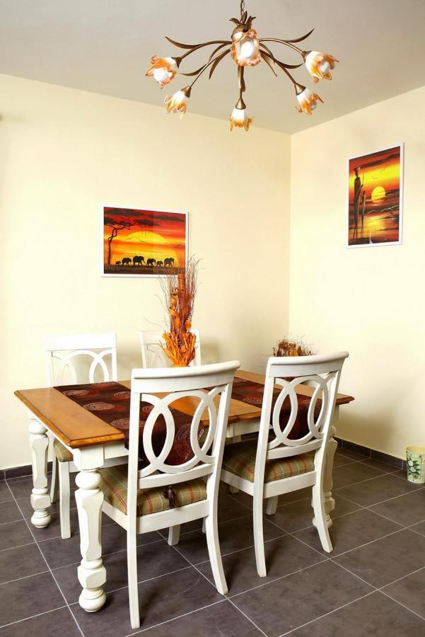 Provenzo And Meliti Villas ลูร์ดฮาตา ภายนอก รูปภาพ