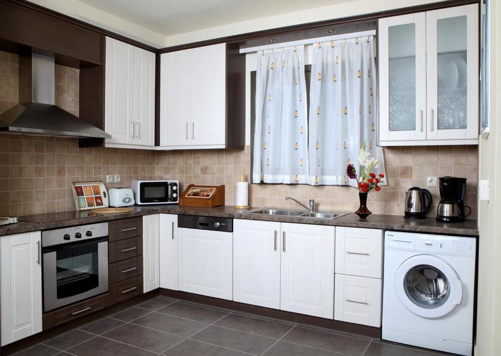 Provenzo And Meliti Villas ลูร์ดฮาตา ภายนอก รูปภาพ